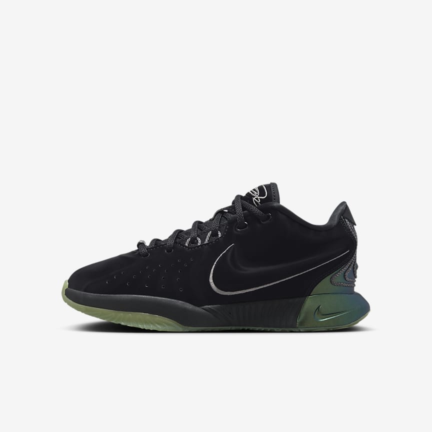 Zion 3 'Fresh Paint' Older Kids' Basketball Shoes. Nike LU