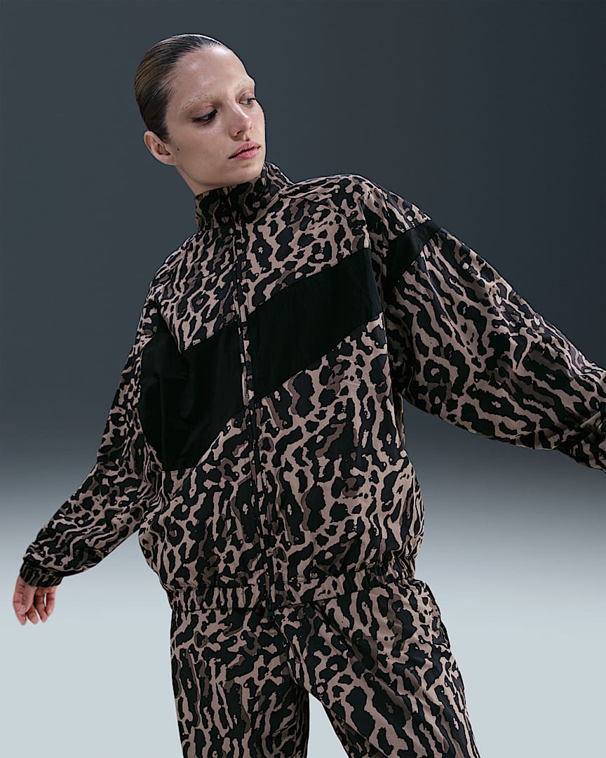 Nike Sportswear Phoenix Fleece Women's Oversized Printed Crew-Neck Sweatshirt