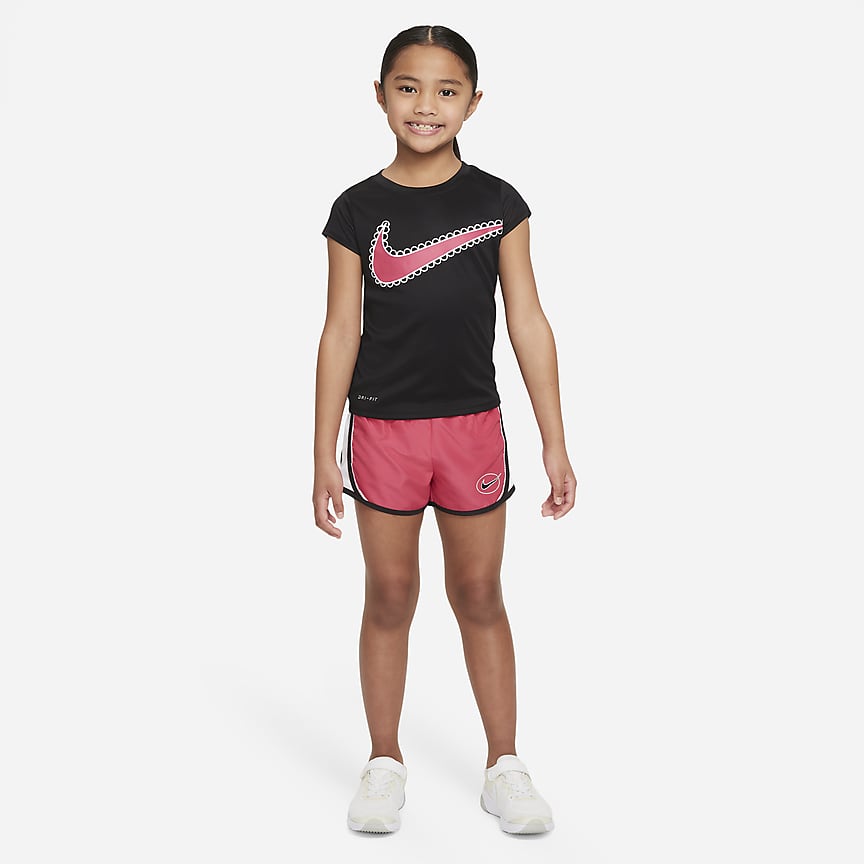 T-Shirt and Bike Shorts Set. Nike 