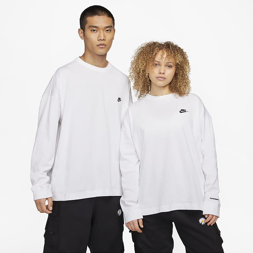 Nike x Stüssy Acid-Washed Fleece Crew. Nike.com