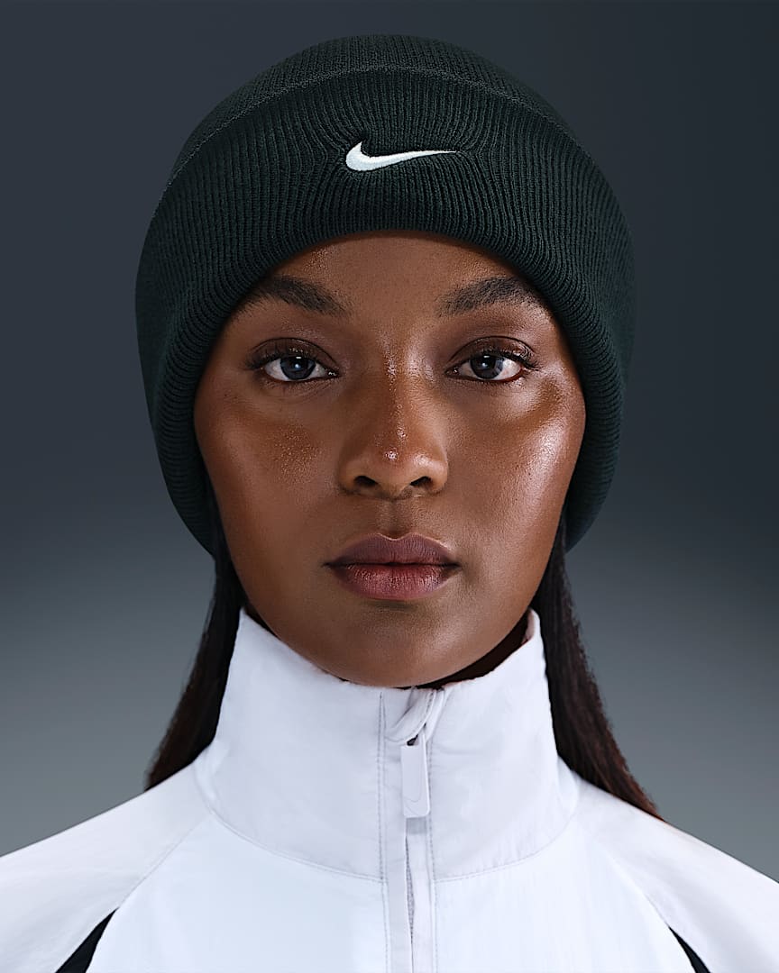 Nike Peak Swoosh Beanie