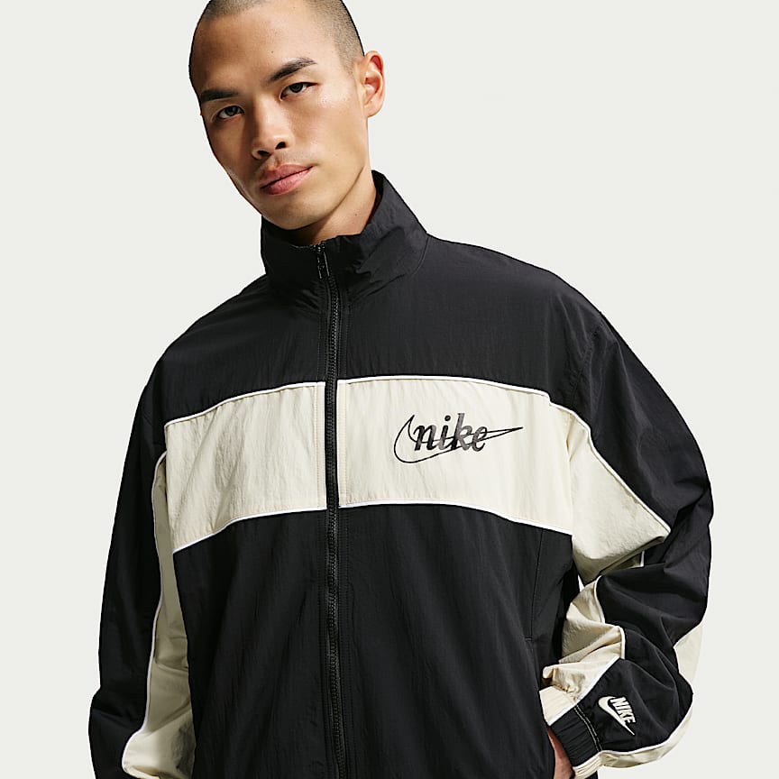 Nike Sportswear Club