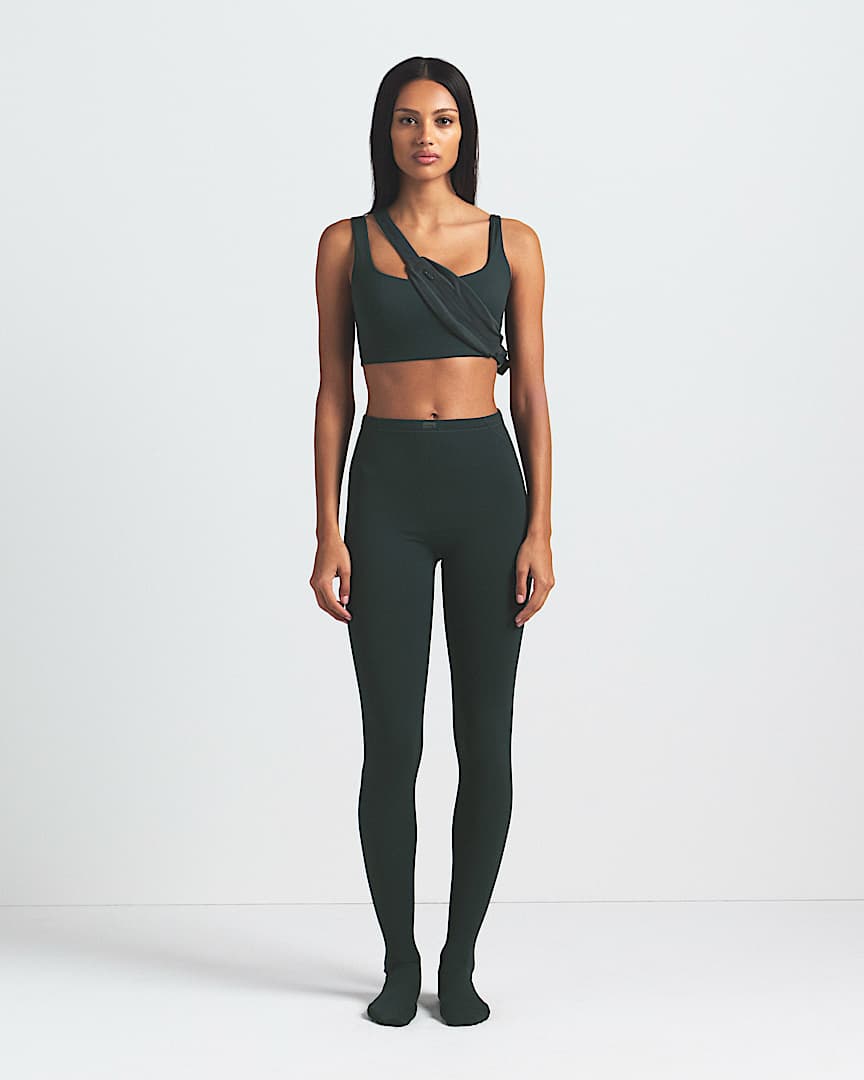 NikeSKIMS Matte Women's High-Waisted Footsie Grip Leggings
