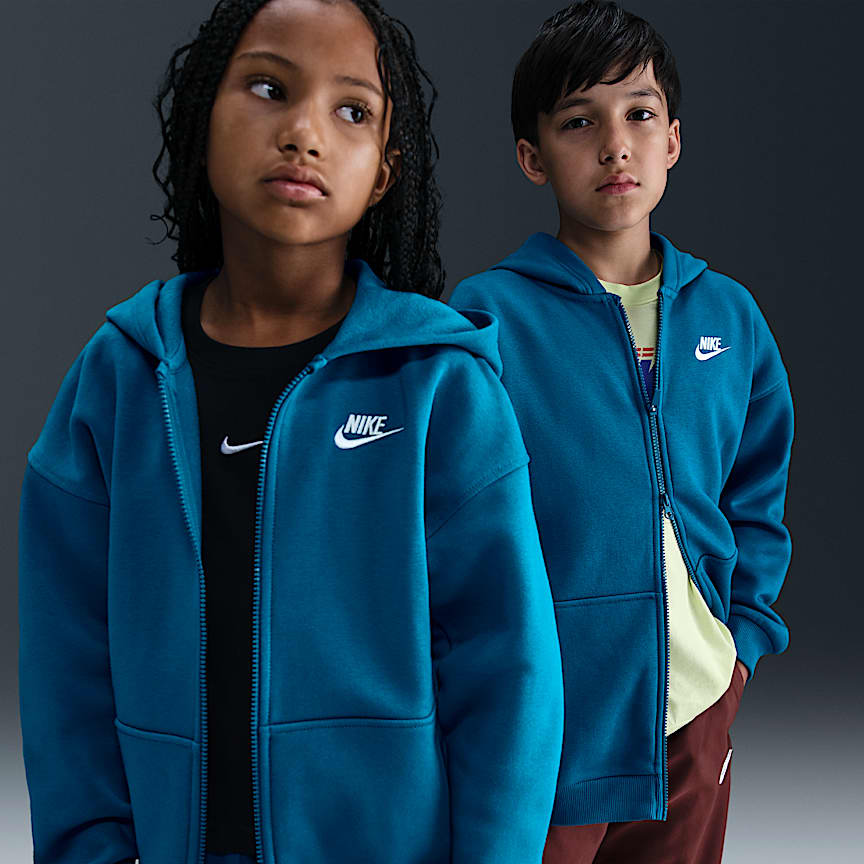 FC Barcelona Tech Big Kids' (Boys') Nike Soccer Fleece Full-Zip Hoodie