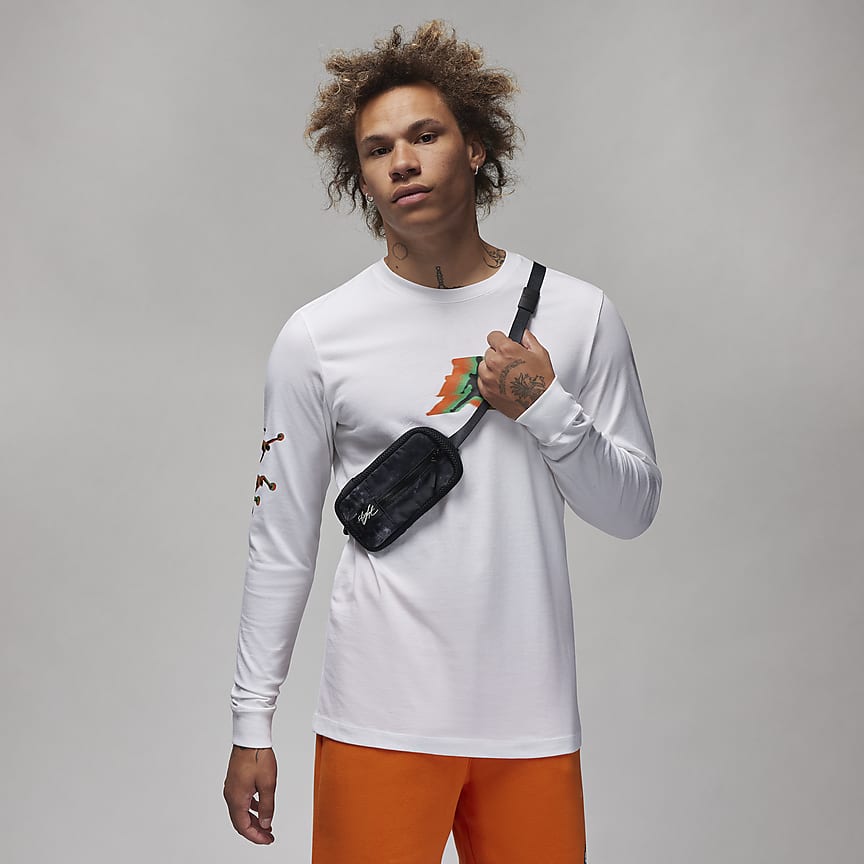 Nike Jordan Hesi Crossbody Bag (3L). Nike.com