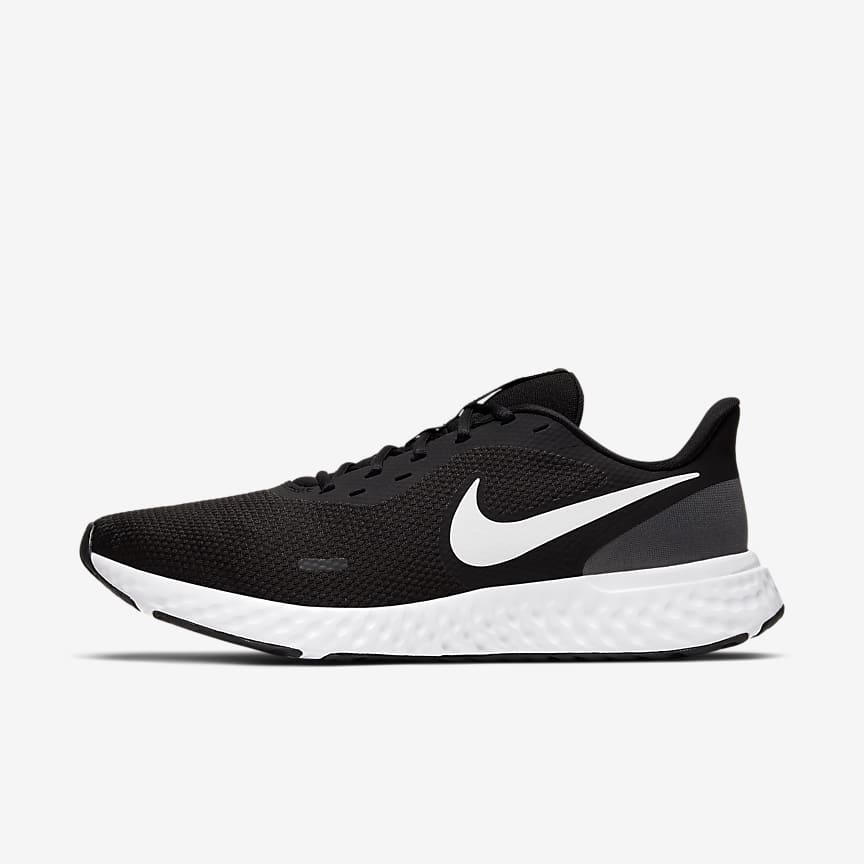Nike Revolution 5 女款路跑鞋。Nike TW