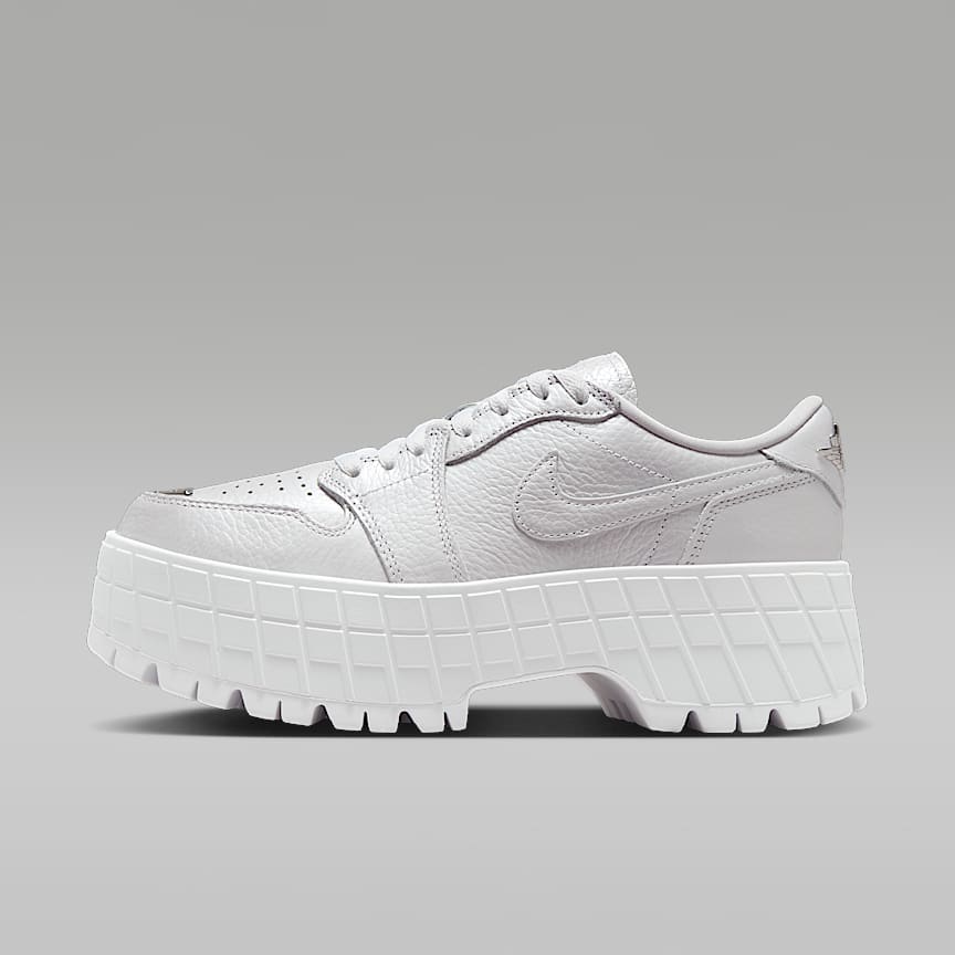 （セール）開催中 人気ブランドも続々プライス NIKE公式】エア ジョーダン ウィメンズブーツ ブルックリン 1 靴