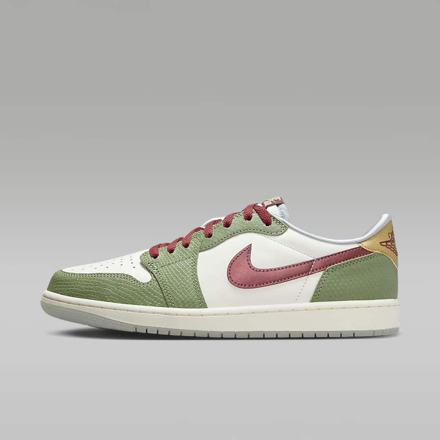 Air Jordan 1 Low Women's Shoes. Nike JP