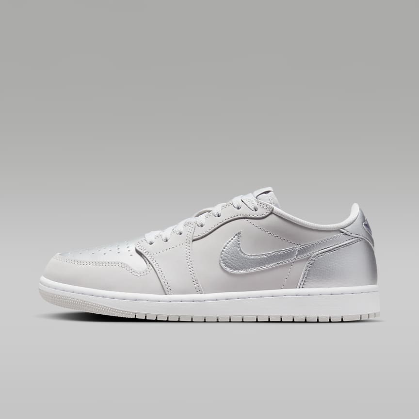 NIKE公式】エア ジョーダン 1 レトロ LOW OG ルナ ニュー イヤー