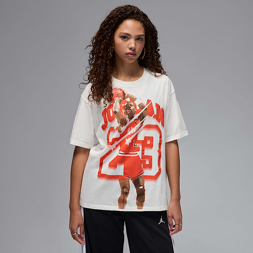 高品質の激安 Jordan JP Nike T-Shirt. Slim Women's Scott Travis x トップス