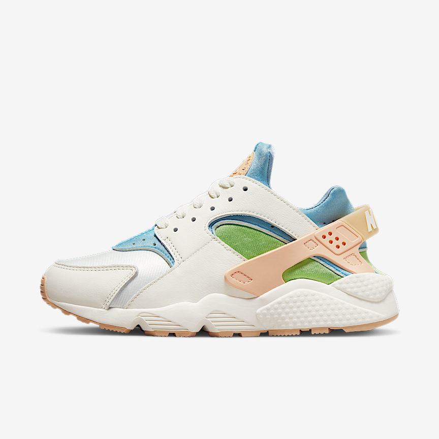 Nike Air Huarache Women's Shoes. Nike LU