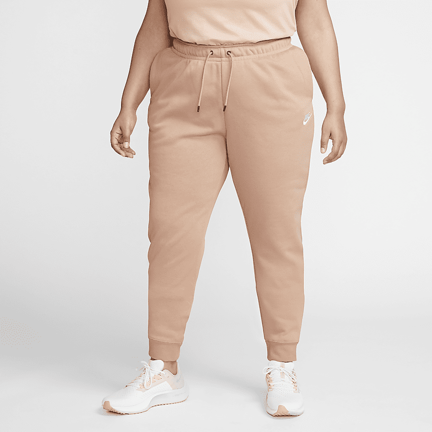 Pantaloni in fleece Nike Sportswear Essential (Plus Size) - Donna. Nike IT