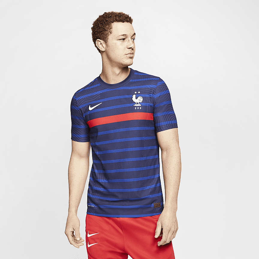 FFF Strike Men's Short-Sleeve Football Top. Nike GB