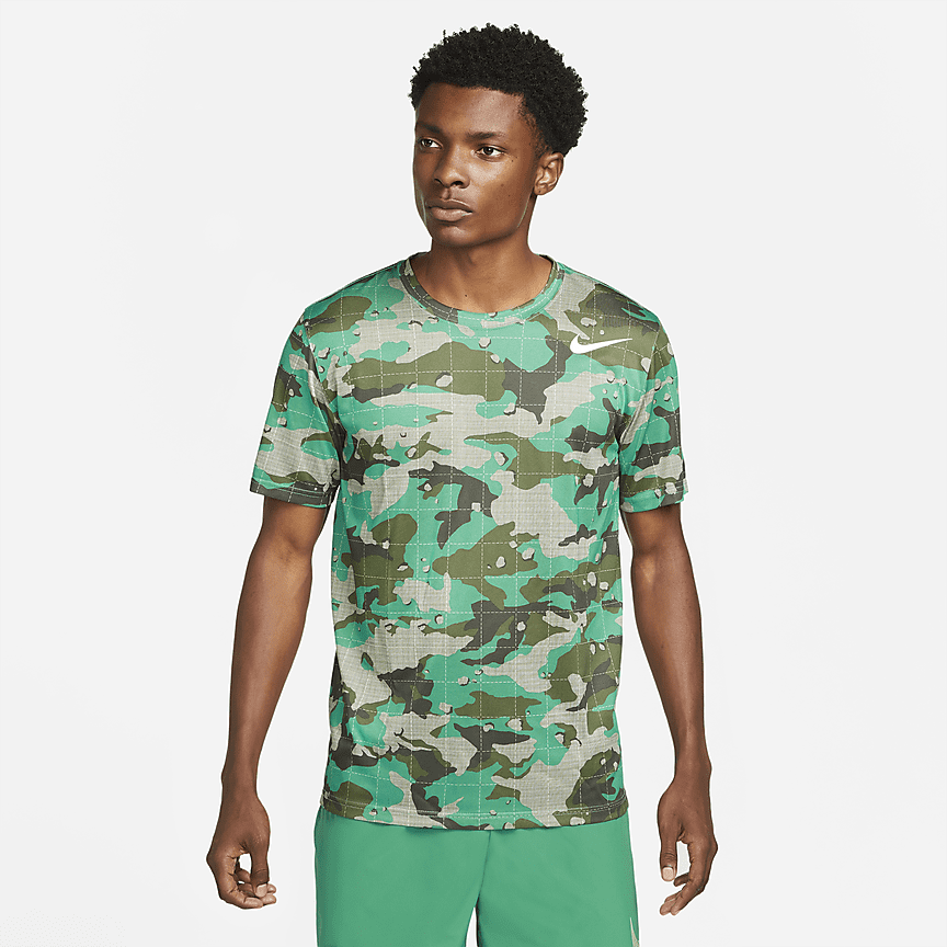 nike camo outfit