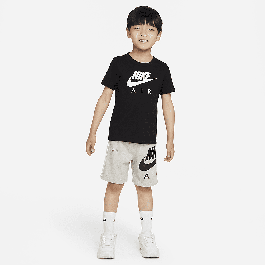 Nike Sportswear Conjunto de camiseta y pantalones cortos - Niño/a  pequeño/a. Nike ES