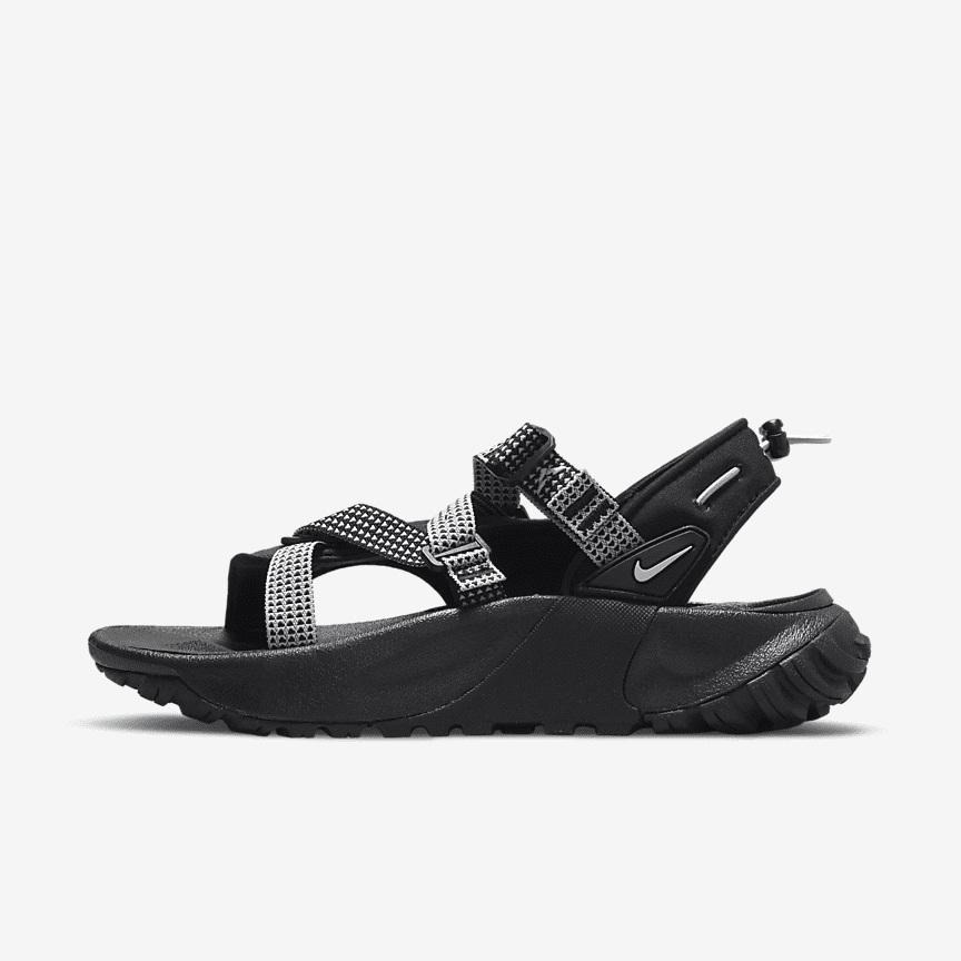 Nike ACG Air Deschutz + Sandals. Nike.com