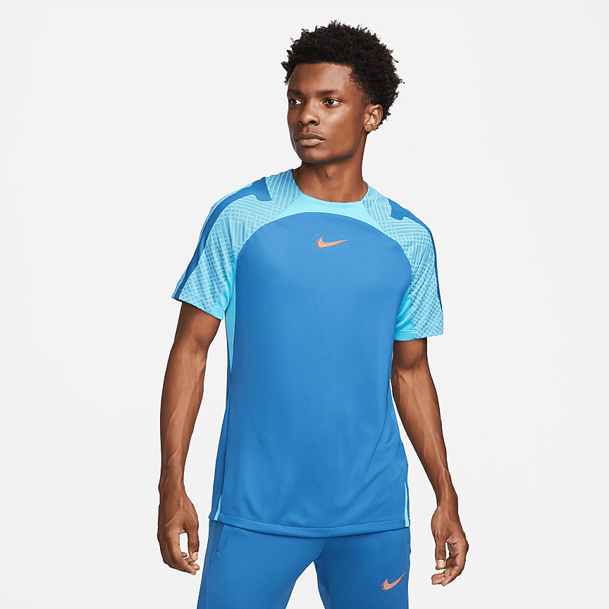 nike dry strike t shirt