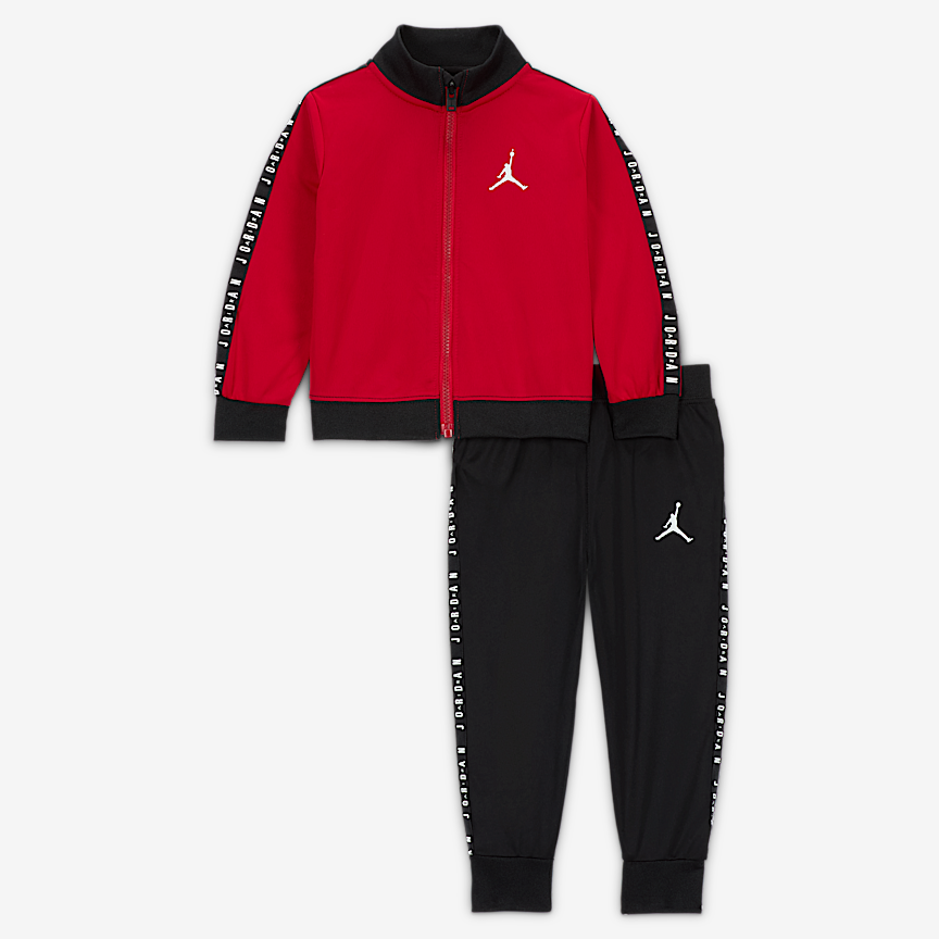 Conjunto de pantalones y sudadera con capucha para bebé Jordan (de 12 a 24  meses). Nike.com