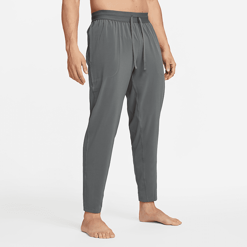 Nike Yoga Dri-FIT Pantalón - Hombre. Nike ES