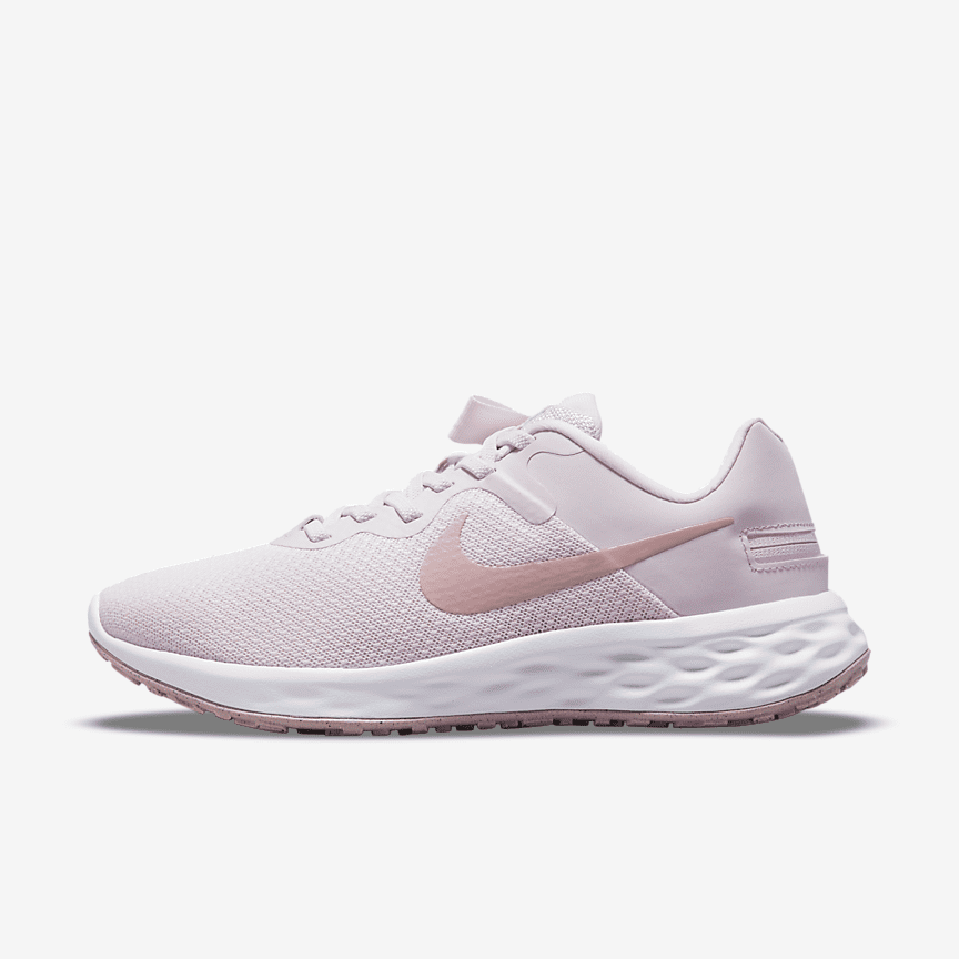Calzado de running en carretera para mujer Nike Revolution 6 Next Nature.  Nike.com