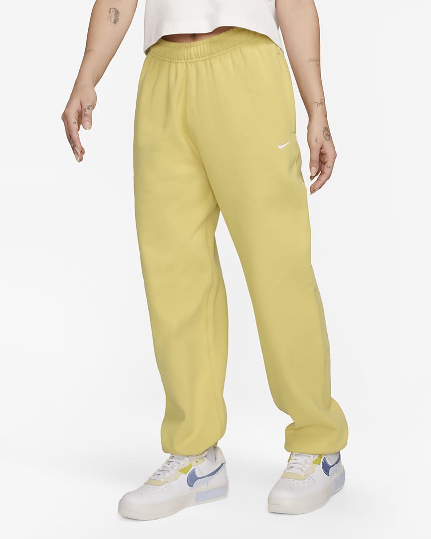 nike.com | Nike Solo Swoosh Fleece Trousers