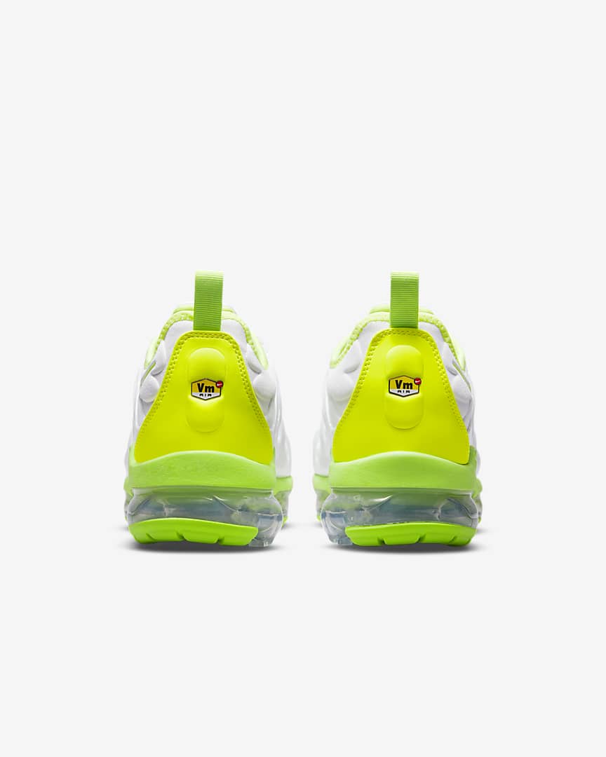 vapormax plus electric green