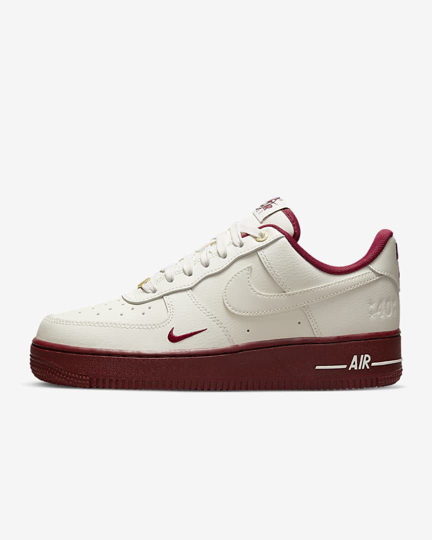 人気TOP 27.5㎝ NIKE AIRFORCE1 07 SE ナイキ エアフォース1