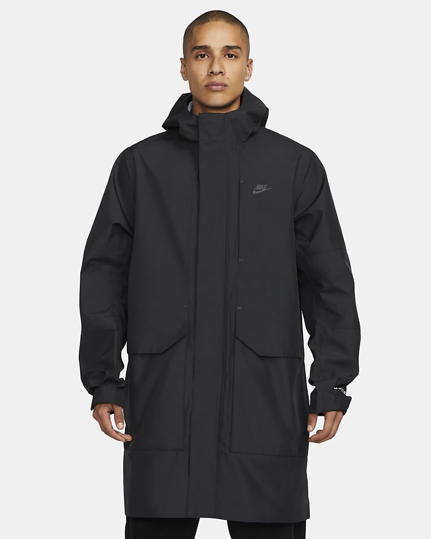 Nike Storm-FIT ADV Shell-Parka für nur 149,97€ inkl. Versand statt 212,45€