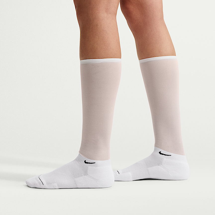 Nike Everyday Elevated