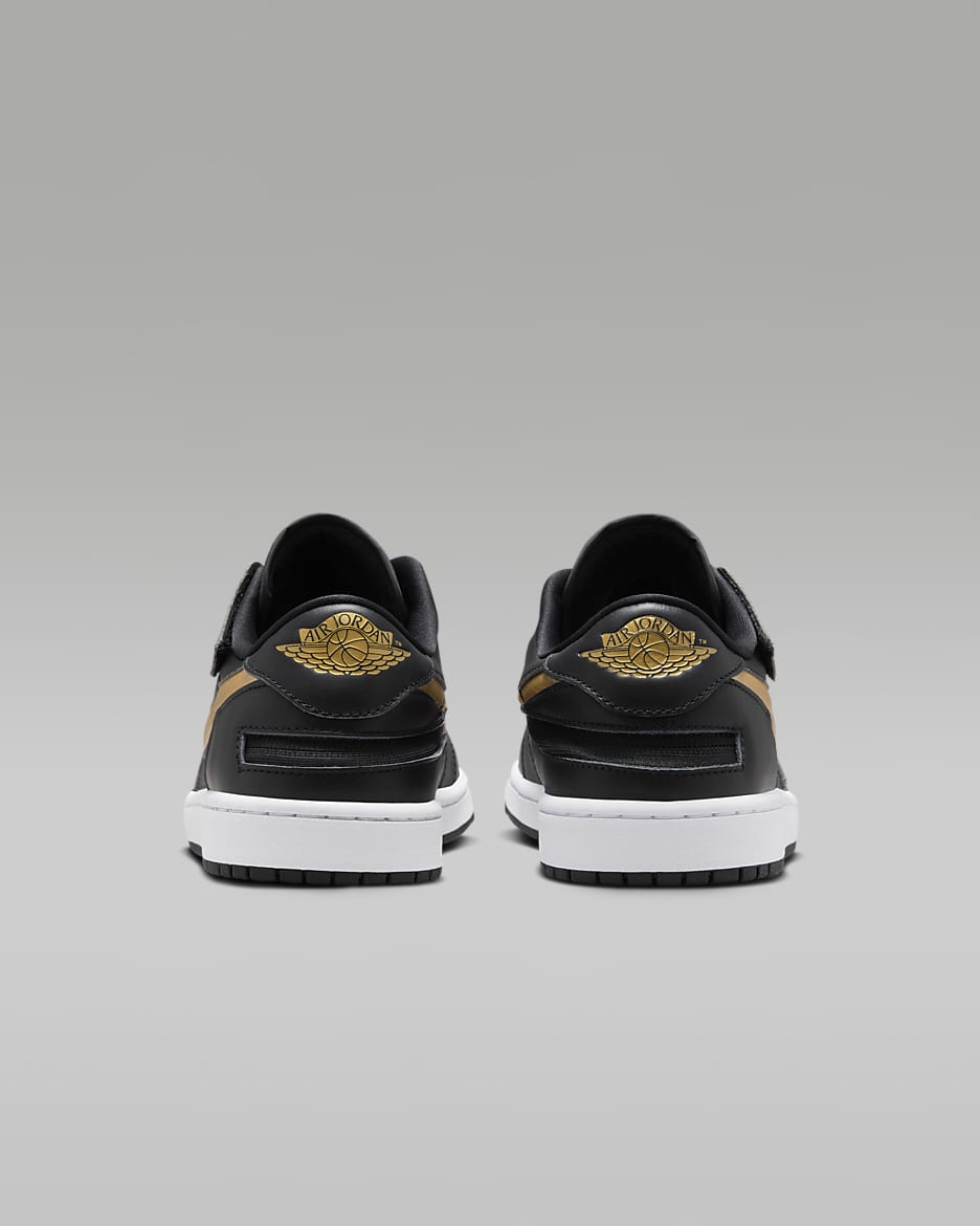 รองเท้าผู้ชายใส่/ถอดง่าย Air Jordan 1 Low FlyEase - ดำ/ขาว/Metallic Gold