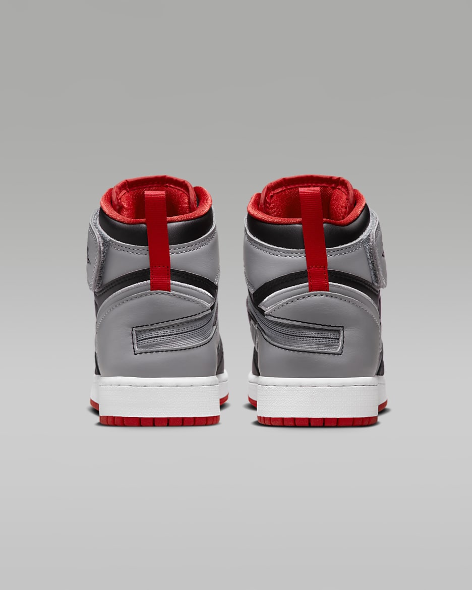 Boty Air Jordan 1 Hi FlyEase pro větší děti - Černá/Cement Grey/Bílá/Fire Red