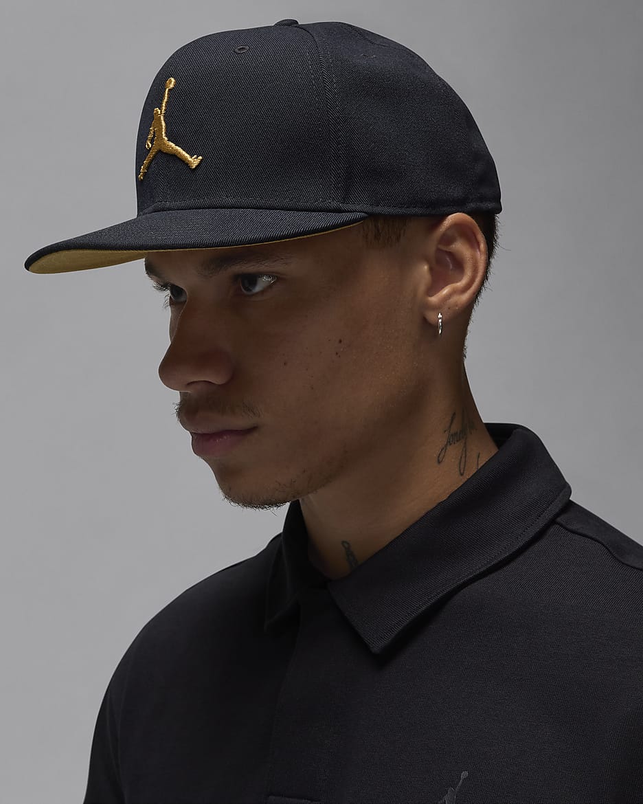 Nastavitelná kšiltovka Jordan Jumpman Pro - Černá/Club Gold