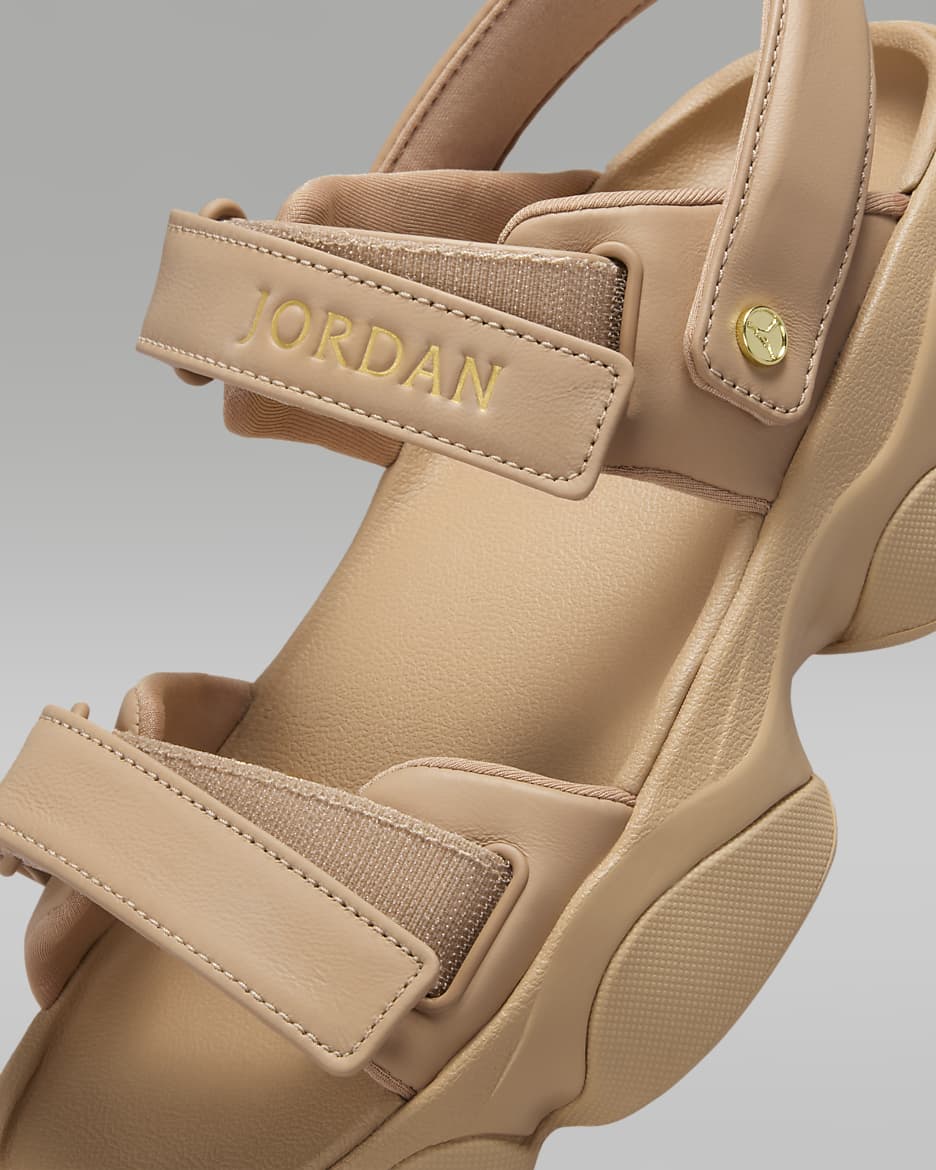 Jordan Deja Women's Sandals - Legend Medium Brown/Metallic Gold