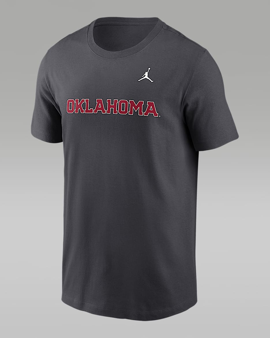 Playera universitaria Jordan para hombre Oklahoma Sooners Primetime Wordmark - Antracita
