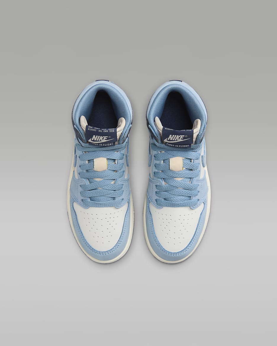 Jordan 1 Retro High OG 'First in Flight' Younger Kids' Shoes - University Blue/Sail/Midnight Navy/University Gold