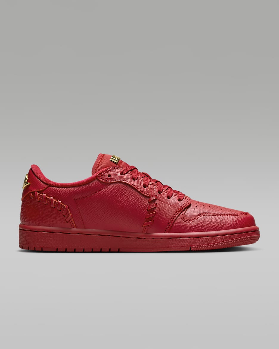 Sapatilhas Air Jordan 1 Low Method of Make para mulher - Vermelho Gym/Dourado metalizado