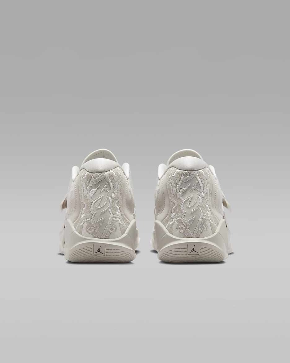 Zion 3 M.U.D. "Light Bone" SE Basketball Shoes - Light Bone/Sail/Volt/Light Bone