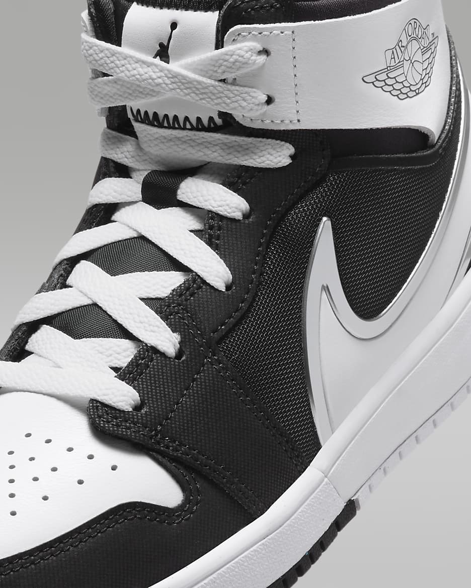 Jordan 1 Mid RM EasyOn Older Kids' Shoes - Black/White