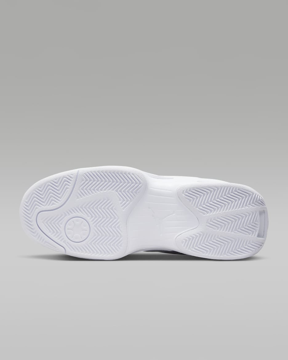 Jordan Max Aura 6 Women's Shoes - White/Metallic Gold