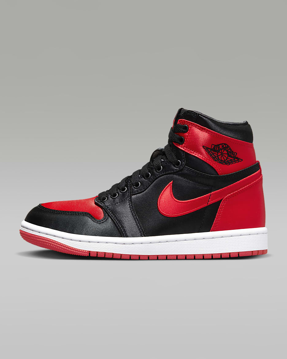 エア ジョーダン 1 HIGH OG "Satin Bred" ウィメンズシューズ - ブラック/ホワイト/ユニバーシティレッド