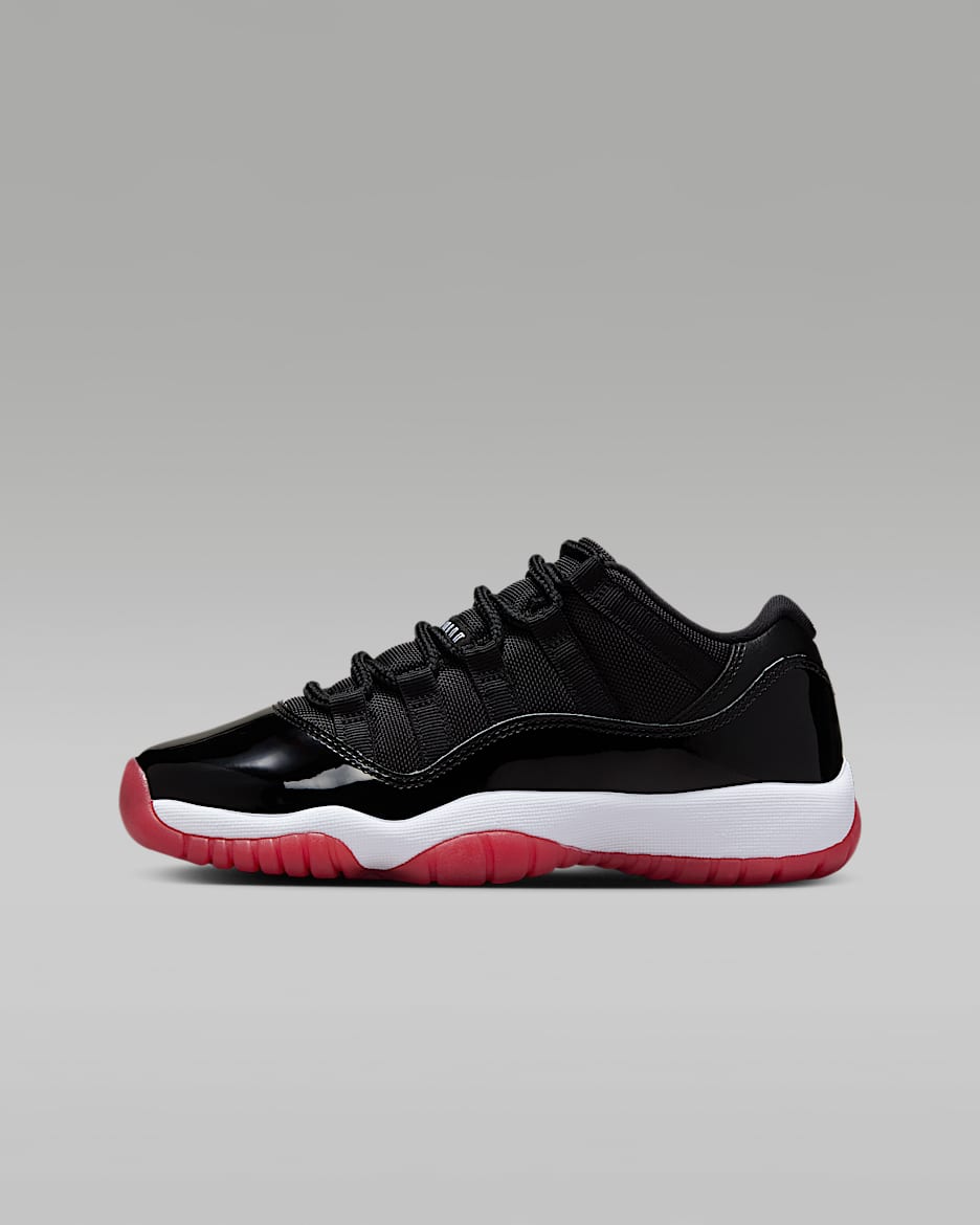 Tenis para niños grandes Air Jordan 11 Retro Low "Bred" - Negro/Blanco/Rojo universitario