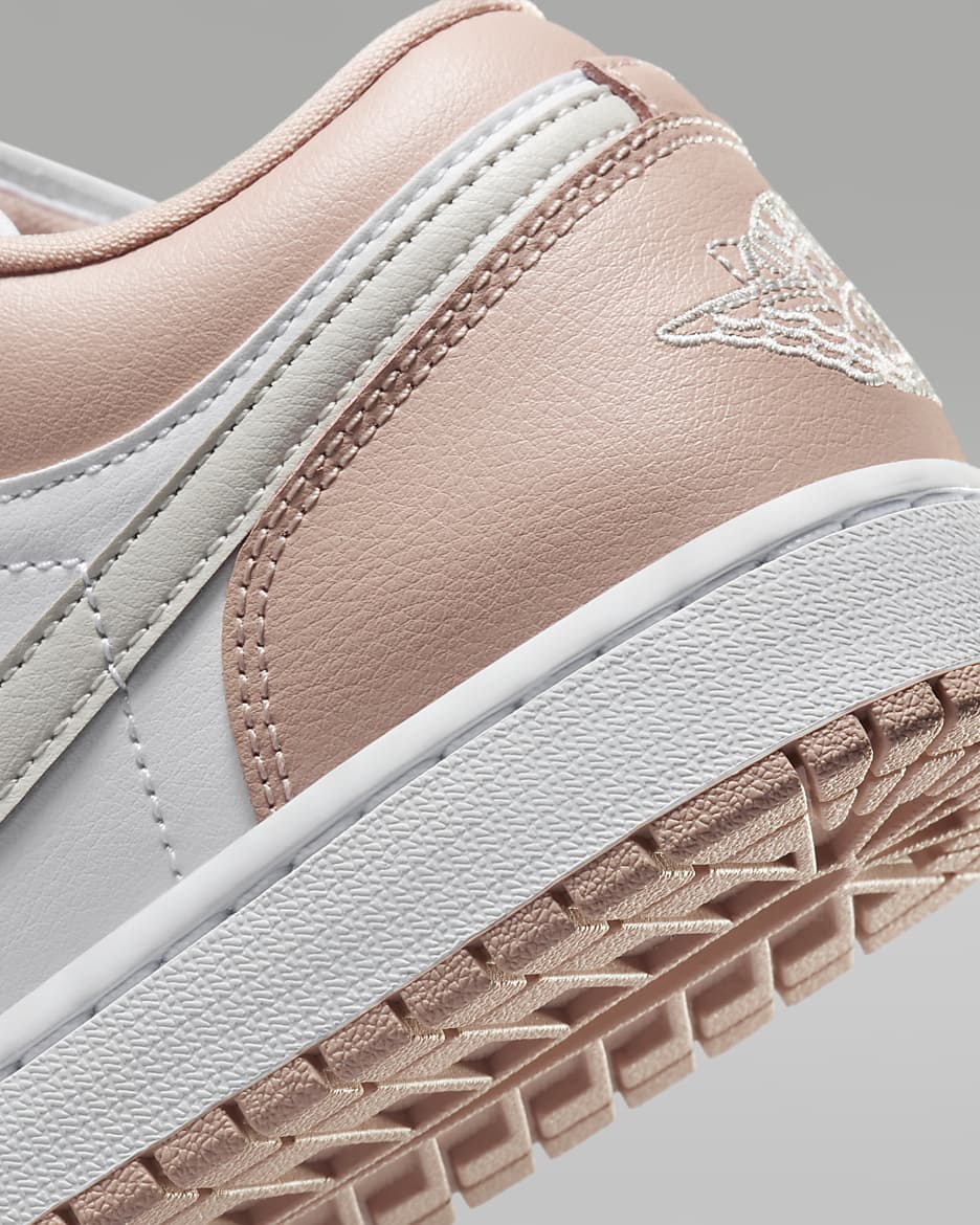 Chaussure Air Jordan 1 Low pour Femme - Blanc/Particle Beige/Light Bone