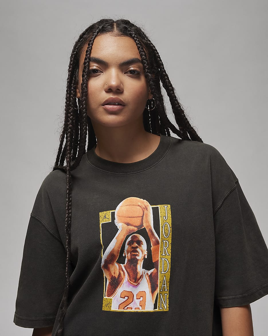 Jordan Women's Oversized Graphic T-Shirt - Black/Iron Grey