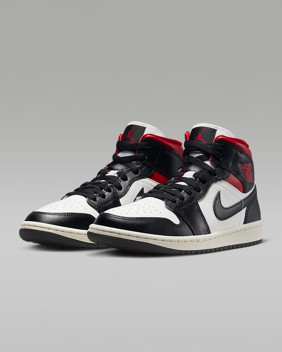 Chaussure Air Jordan 1 Mid pour Femme - Noir/Sail/Gym Red