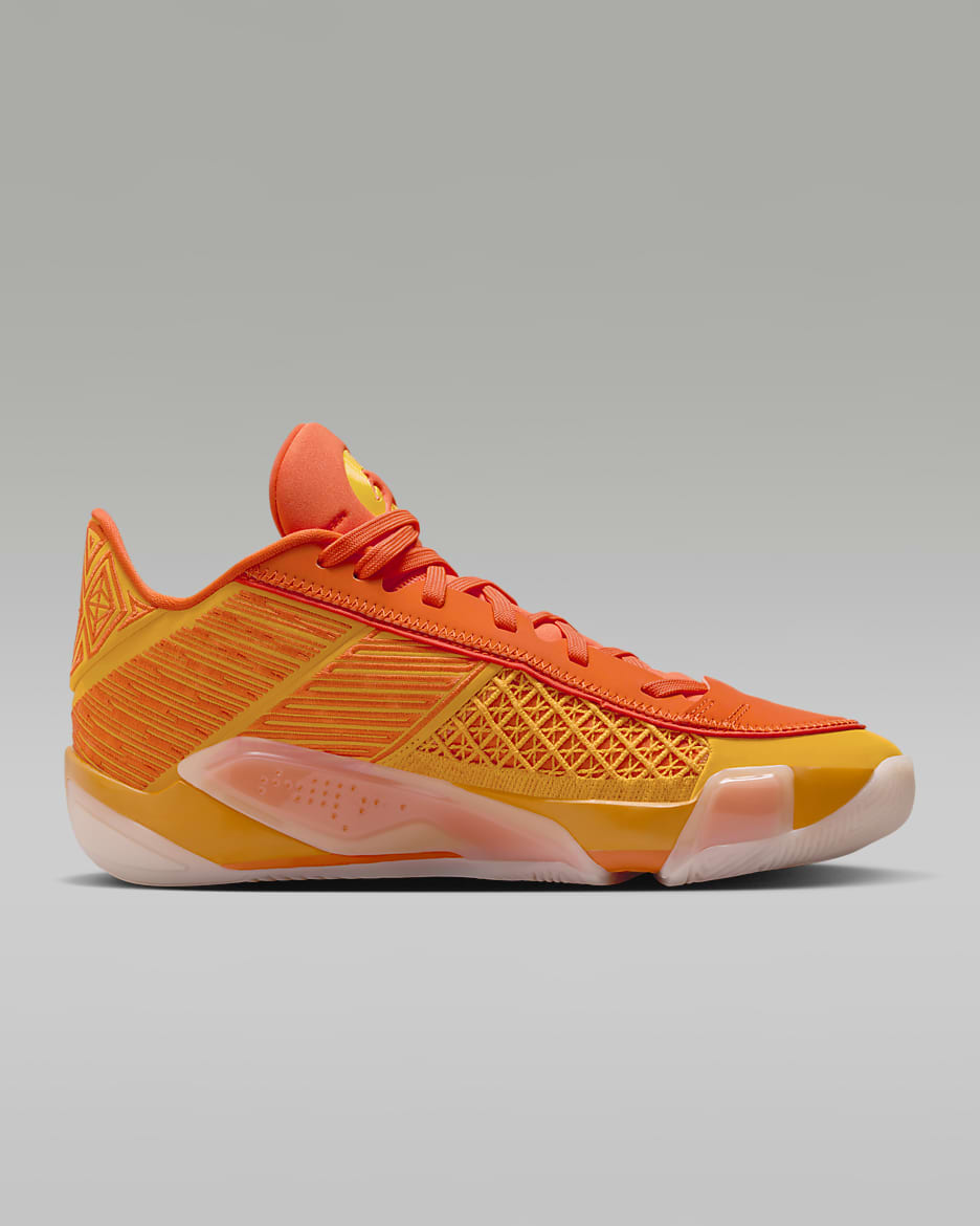 Basketsko Air Jordan XXXVIII Low "Heiress" för kvinnor - Taxi/Safety Orange/Sail/Tour Yellow