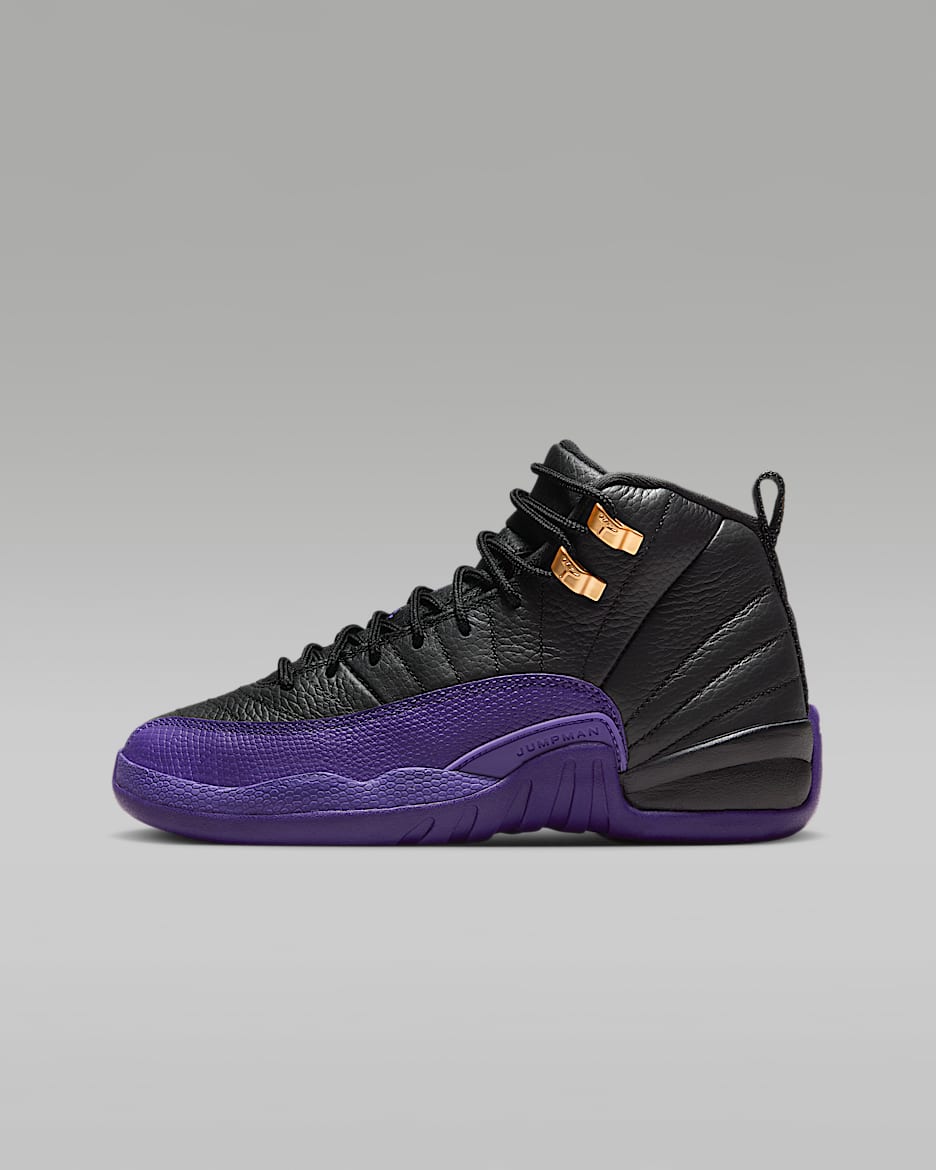 Jordan retro 12 purple and black deals