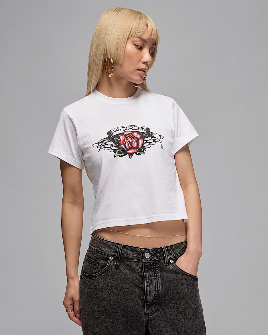 Jordan Flight-T-shirt med slank pasform og print til kvinder - hvid/sort