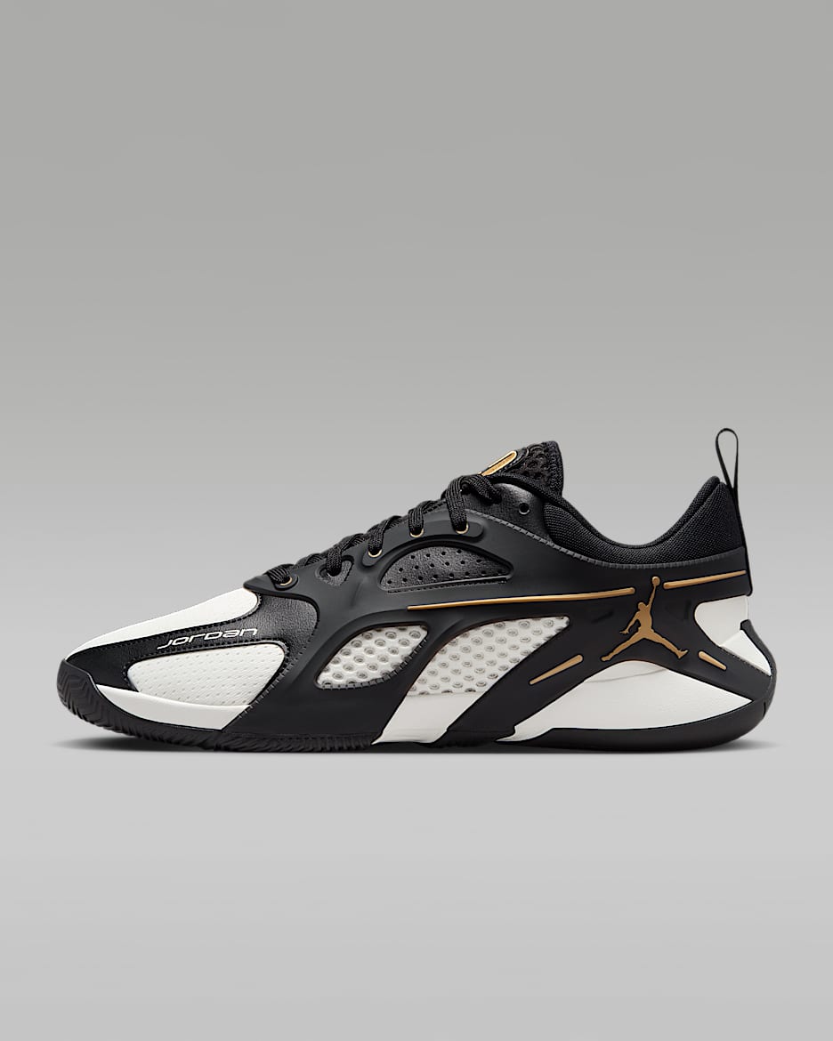 Jordan Heir Series "Classic" Basketball Shoes - Black/Sail/Metallic Gold