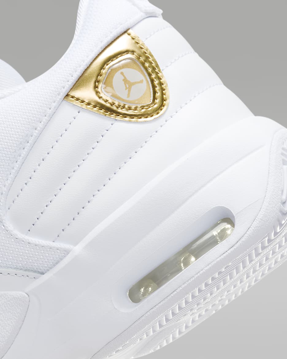 Jordan Max Aura 6 Women's Shoes - White/Metallic Gold