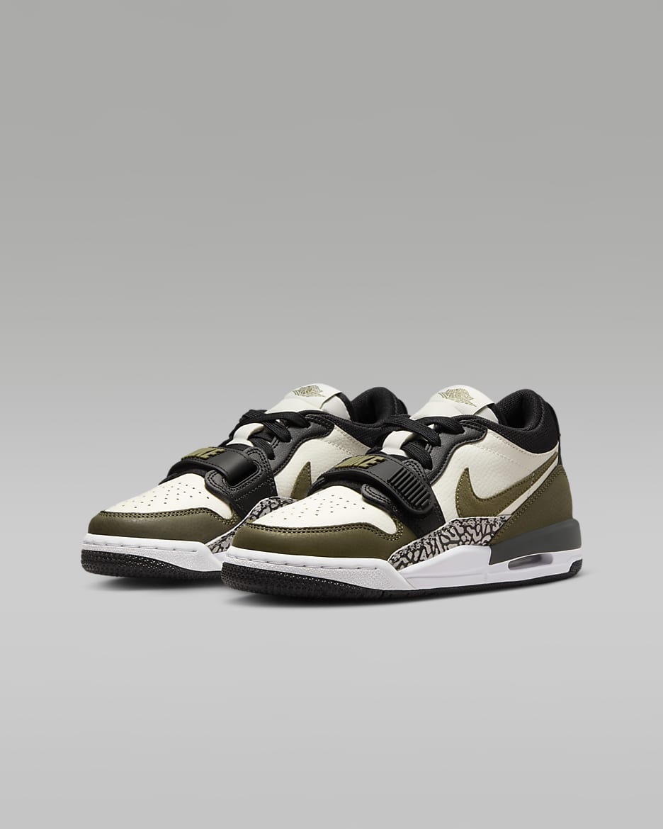 Air Jordan Legacy 312 Low Schuh für ältere Kinder - Sail/Schwarz/Wolf Grey/Medium Olive